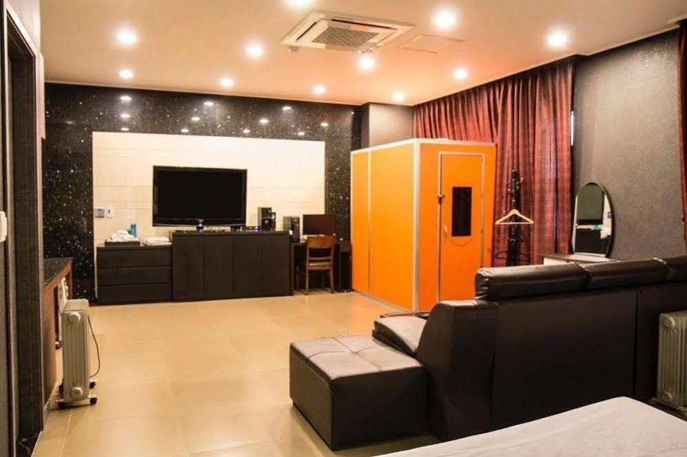 G Tourist Hotel Wolmido Incheon Eksteriør bilde